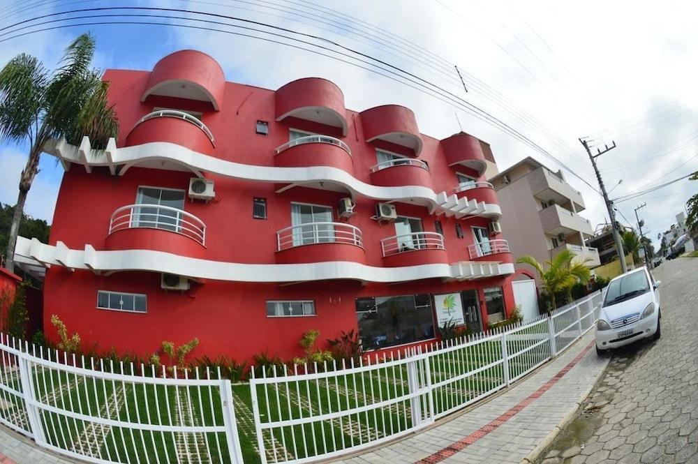 Residence Portal Do Sol Bombinhas Exterior photo